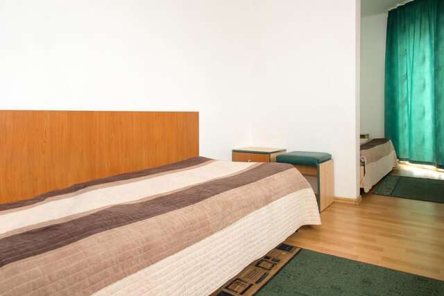Отель Hotel Beta Клуж-Напока-16