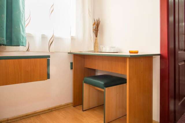 Отель Hotel Beta Клуж-Напока-20